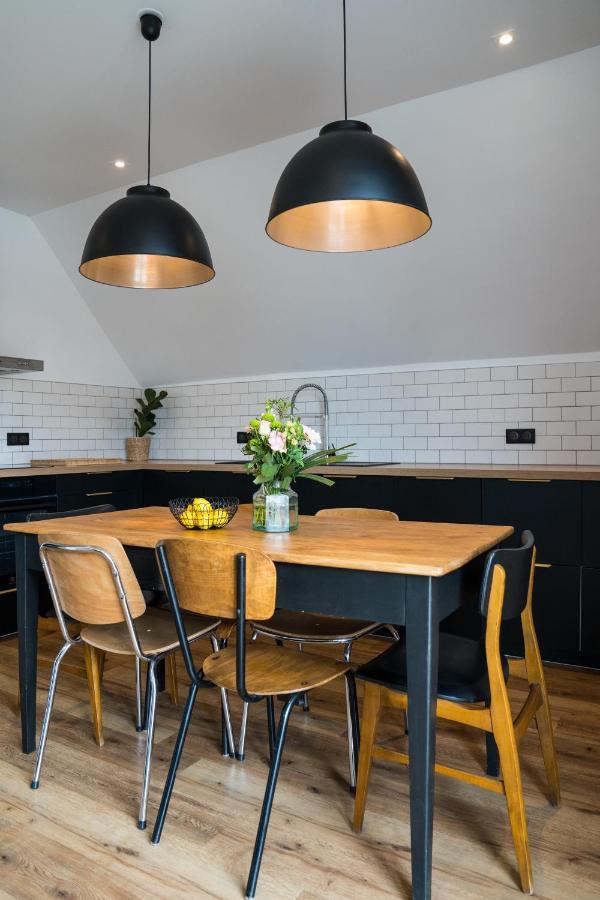 Superbe Loft Rumilly, 2 à 6 Pers, 100 M2, Proche Annecy Et Aix Les Bains